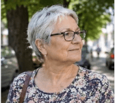 Mamele pot ieși mai devreme la pensie. Cu cât scade vârsta de pensionare